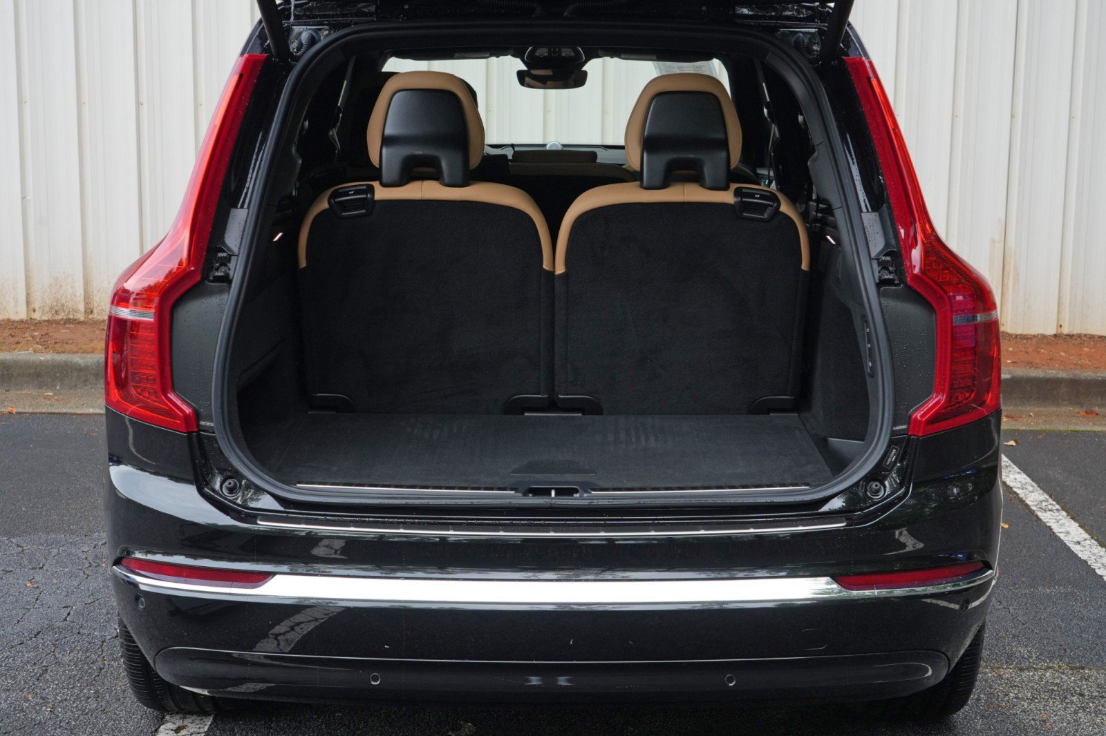 Used 2024 Volvo XC90 T8 Ultimate w/ Lounge Package AWD/4WD image 10