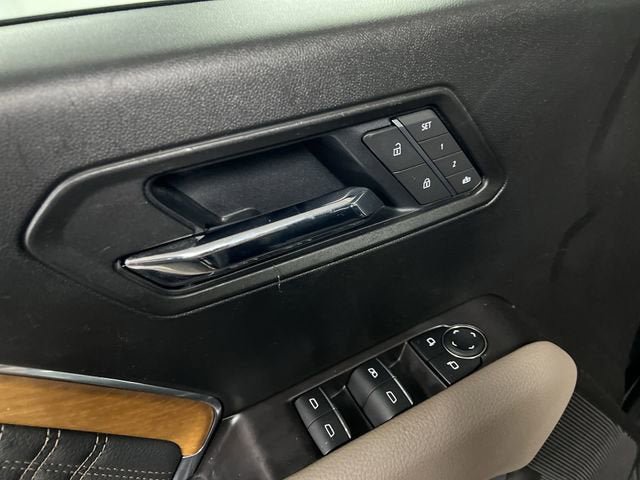Certified 2025 GMC Canyon Denali AWD/4WD image 23