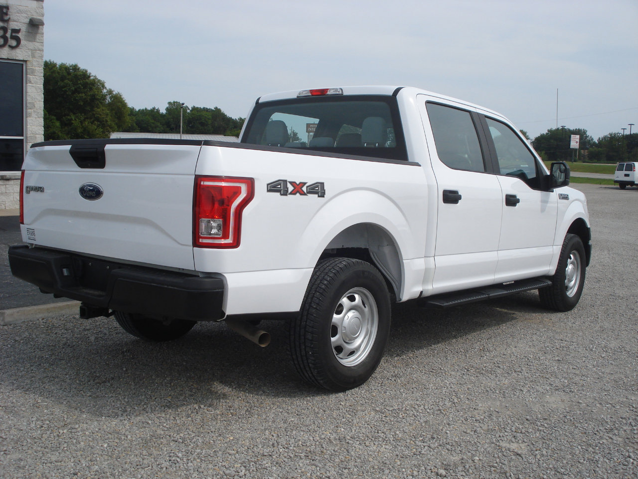 Used 2017 Ford F150 XL w/ Equipment Group 101A Mid image 8