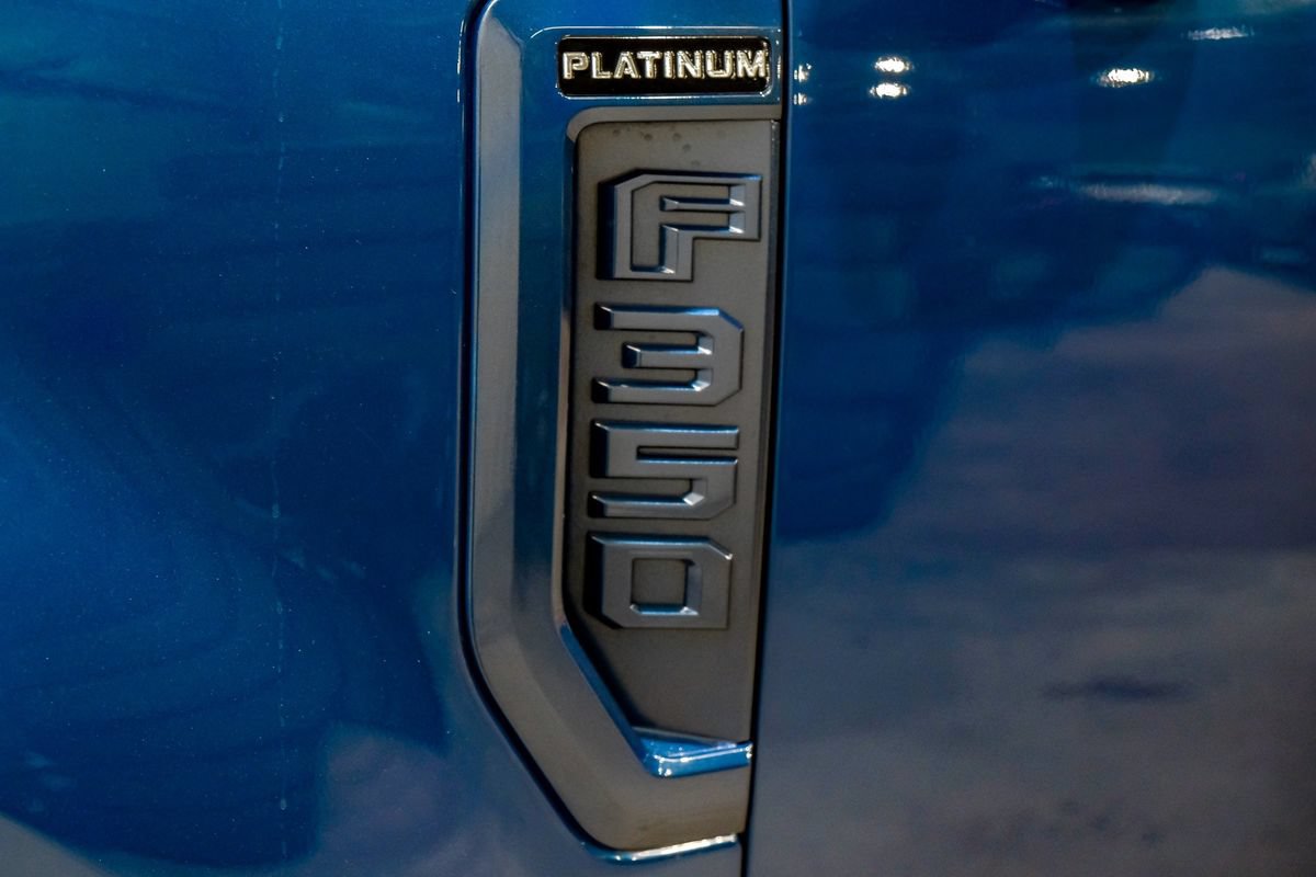 Used 2022 Ford F350 Platinum w/ FX4 Off-Road Package AWD/4WD image 54