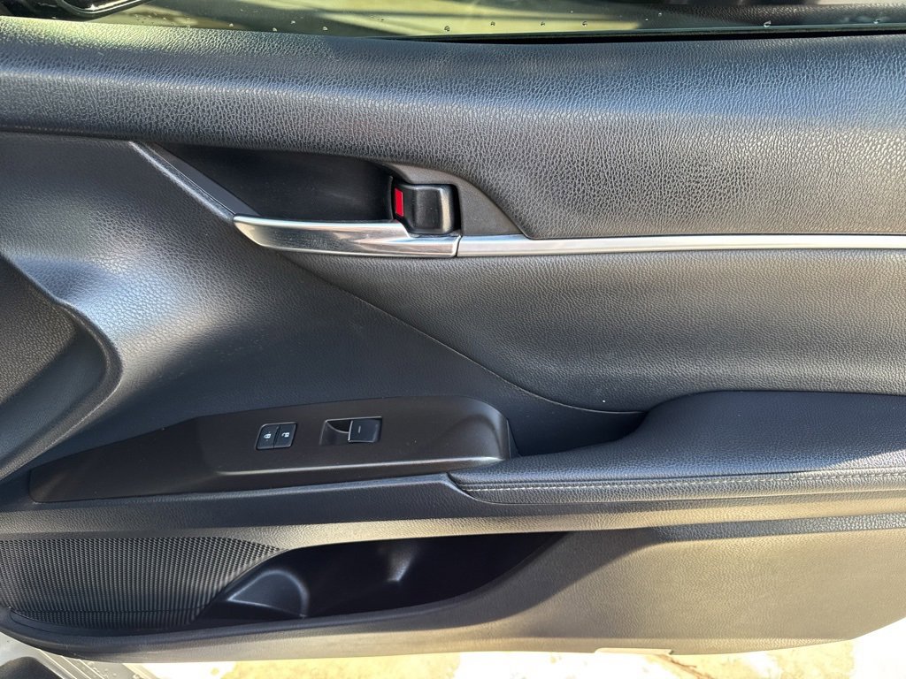 Used 2023 Toyota Camry XSE image 19