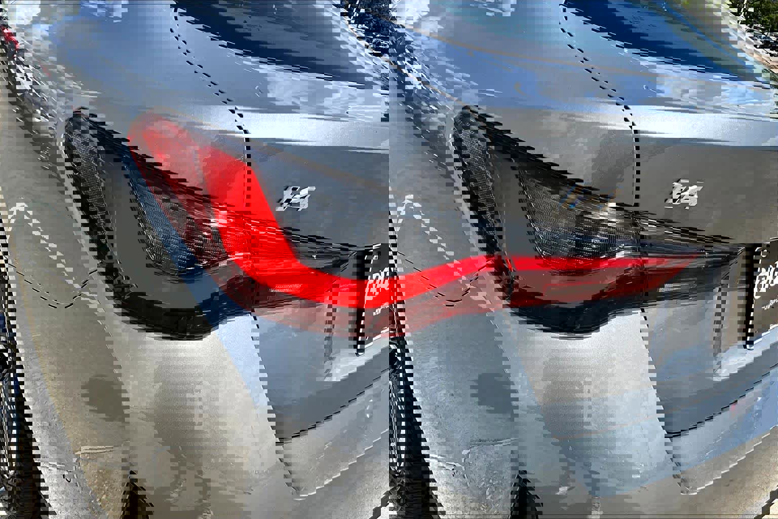 Used 2025 BMW i4 xDrive40i image 26