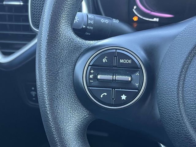 Used 2023 Kia Soul LX w/ LX Technology Package image 25