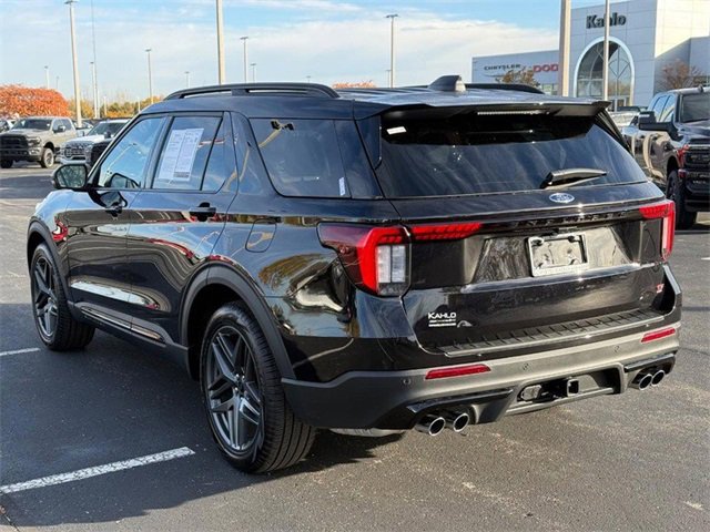 Used 2025 Ford Explorer ST w/ Sun And Sound Package image 5