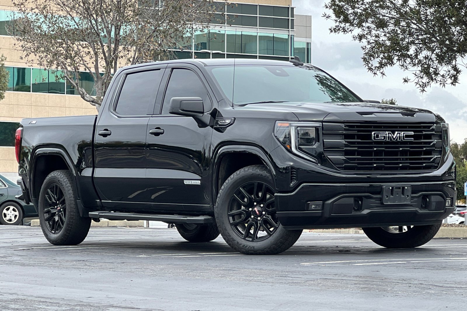 Used 2023 GMC Sierra 1500 Elevation