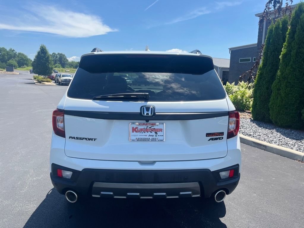 Used 2022 Honda Passport TrailSport image 4