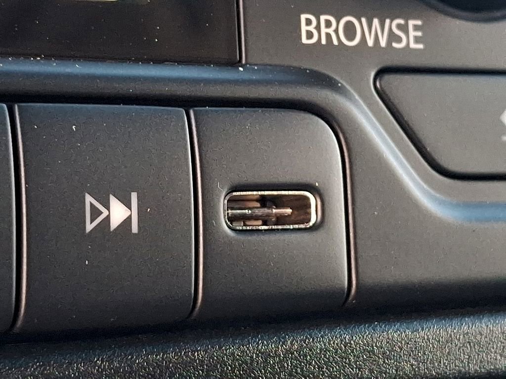 Used 2025 Mercedes-Benz Sprinter 2500 image 21