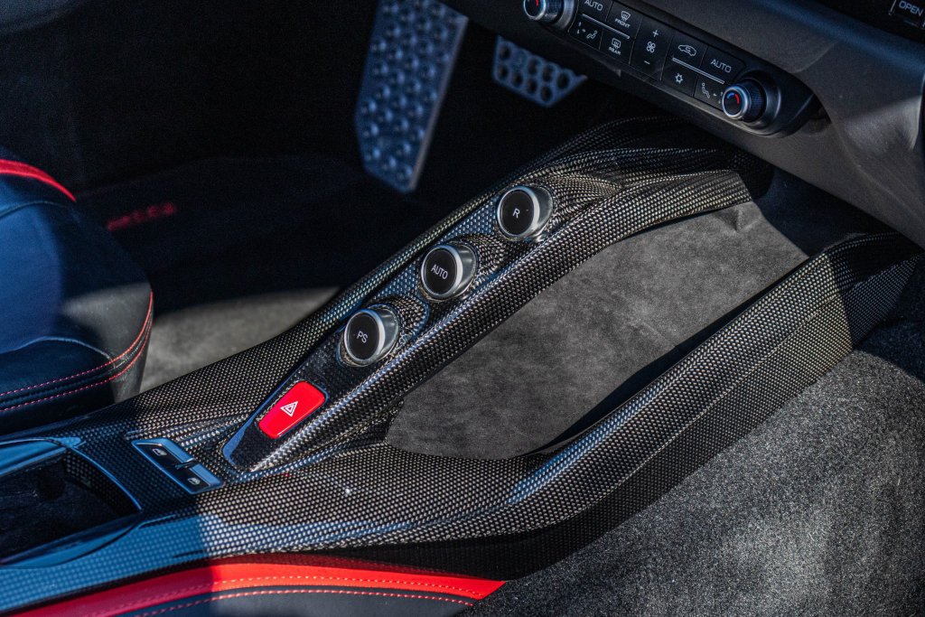 Certified 2018 Ferrari 812 Superfast RWD image 52