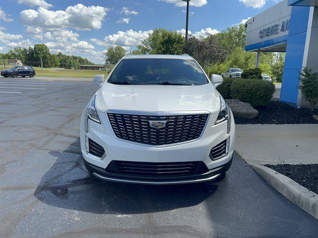 Used 2021 Cadillac XT5 Premium Luxury FWD image 2