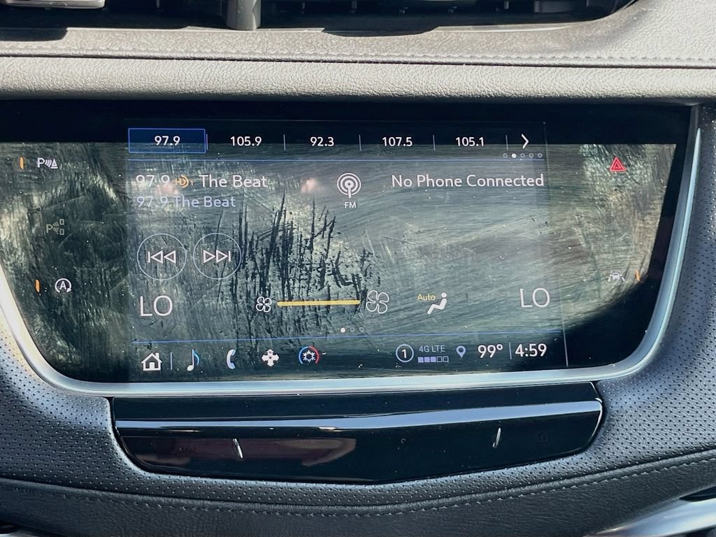 Used 2025 Cadillac XT6 Luxury FWD image 15