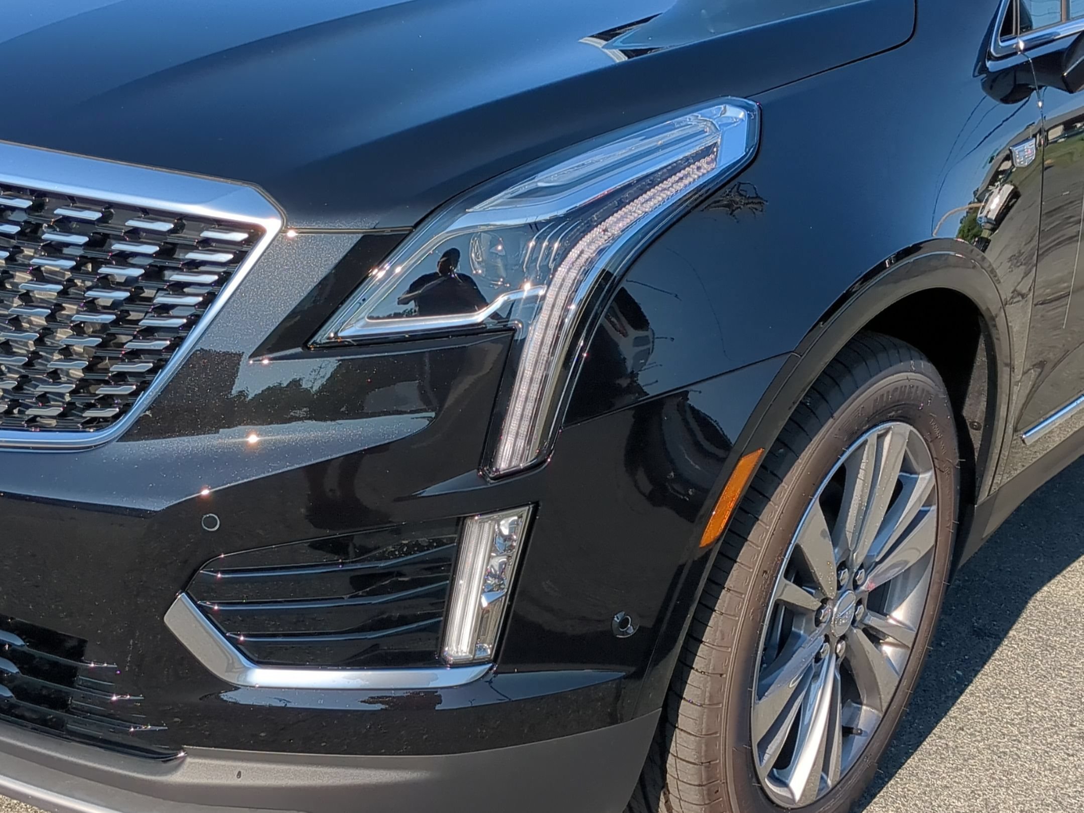 New 2026 Cadillac XT5 Premium Luxury w/ Driver Assist Package AWD/4WD image 9