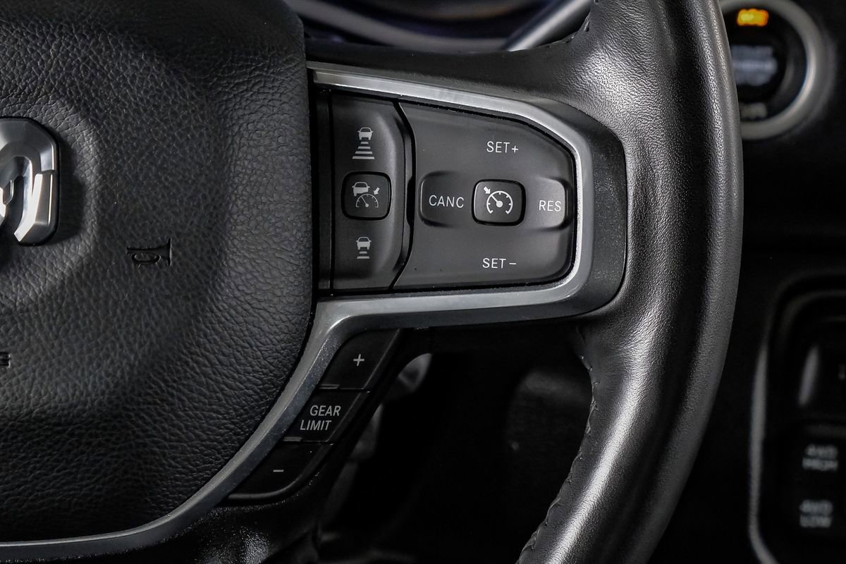 Used 2024 RAM 2500 Laramie w/ Safety Group AWD/4WD image 18