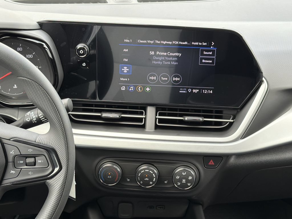 New 2026 Chevrolet Trax LS w/ LS Convenience Package FWD image 4
