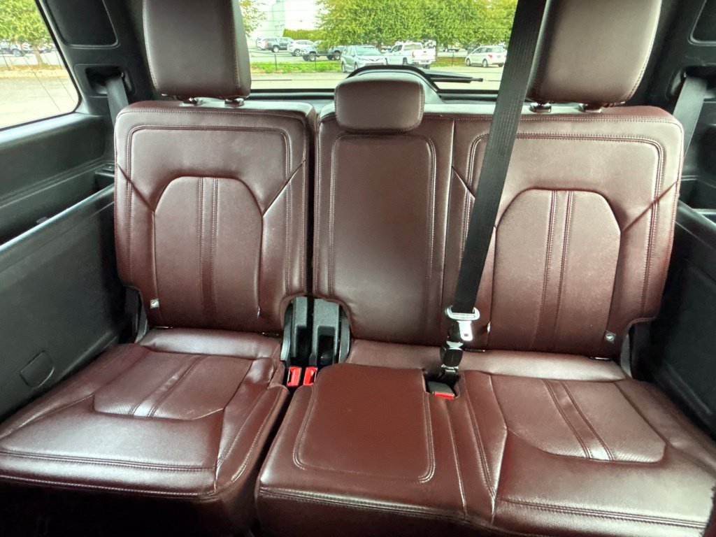 Used 2024 Ford Expedition Limited AWD/4WD image 44