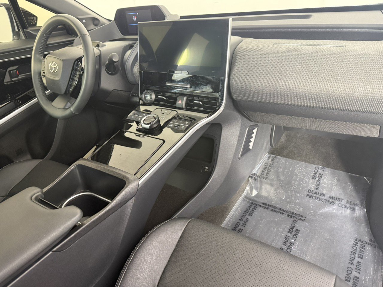 Used 2025 Toyota bZ4X AWD image 11
