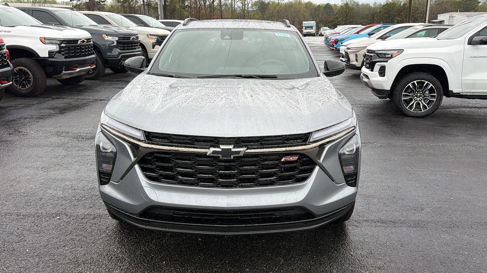 New 2026 Chevrolet Trax RS w/ Sunroof Package FWD image 2