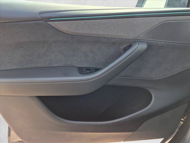Used 2026 Tesla Model Y 2WD image 14