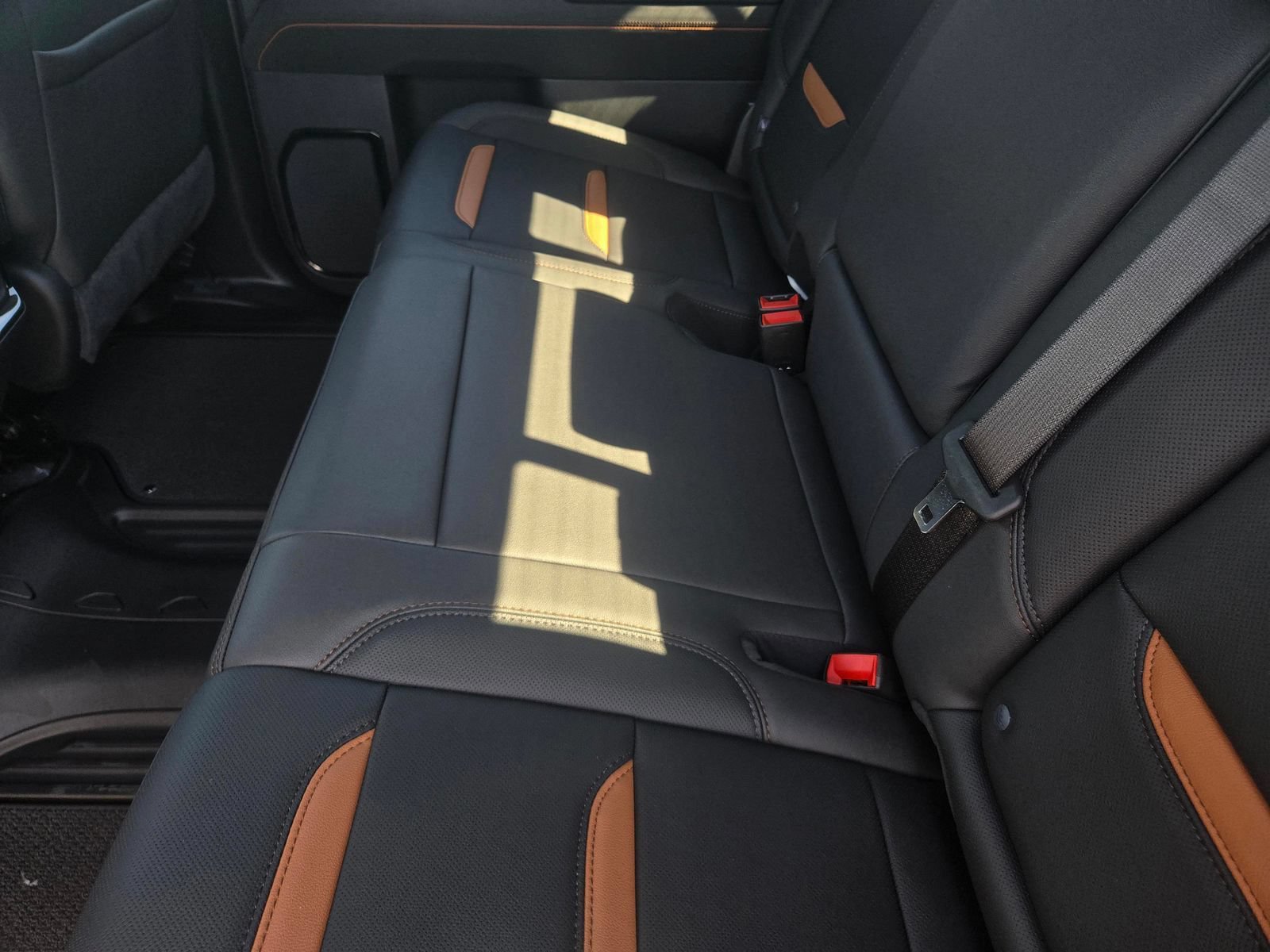 New 2026 GMC Sierra 2500 AT4 w/ AT4 Premium Plus Package AWD/4WD image 5