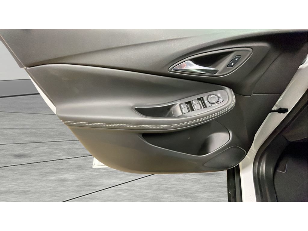 Used 2024 Buick Encore GX Sport Touring w/ Comfort Package image 9