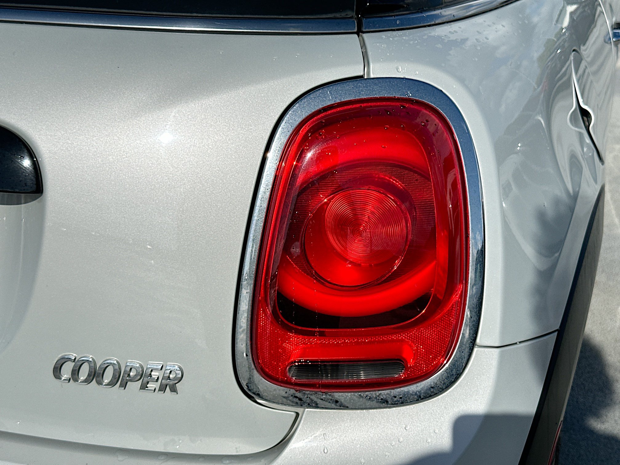 Used 2019 MINI Cooper 2-Door Hardtop FWD image 29
