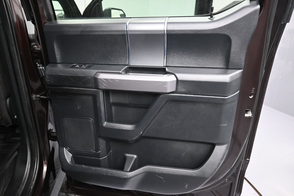 Used 2019 Ford F150 XLT w/ Equipment Group 302A Luxury AWD/4WD image 22