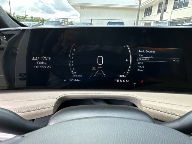 Certified 2024 Cadillac XT4 Luxury w/ Cold Weather Package FWD image 23