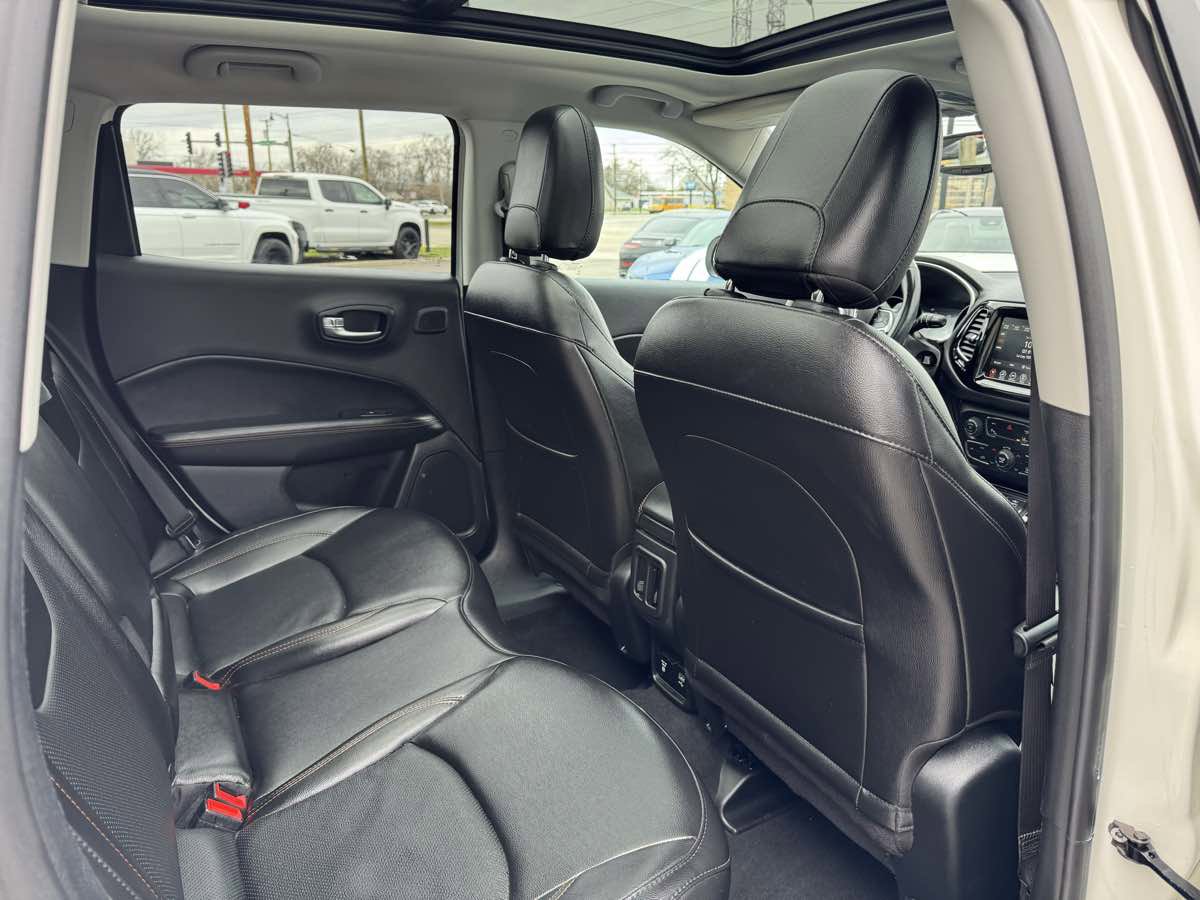 Used 2021 Jeep Compass Limited w/ Sun and Sound Group AWD/4WD image 34