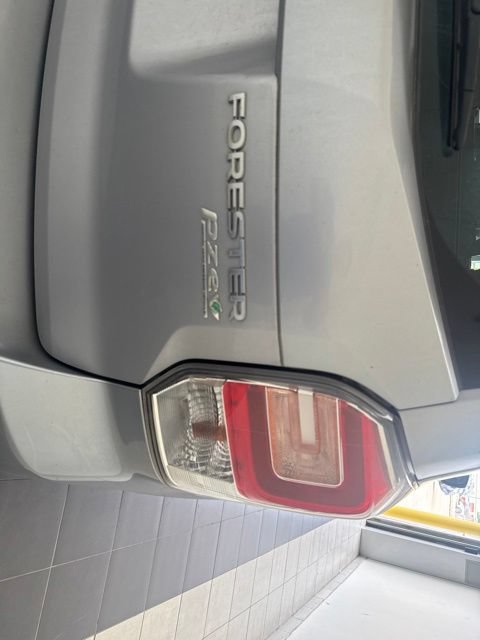 Used 2017 Subaru Forester 2.5i Touring AWD/4WD image 7