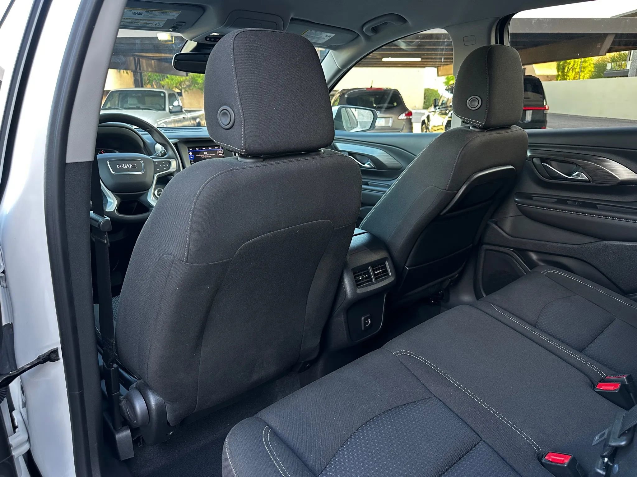 Used 2023 GMC Terrain SLE image 15