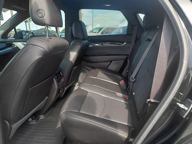 Certified 2024 Cadillac XT5 Premium Luxury w/ Technology Package FWD image 12