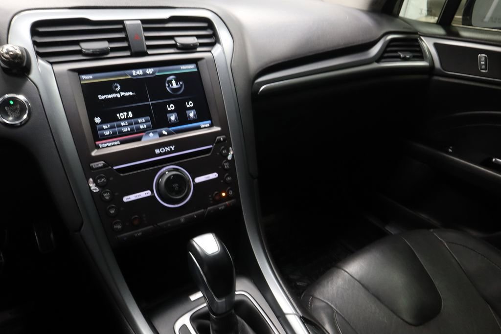 Used 2016 Ford Fusion Titanium FWD image 33