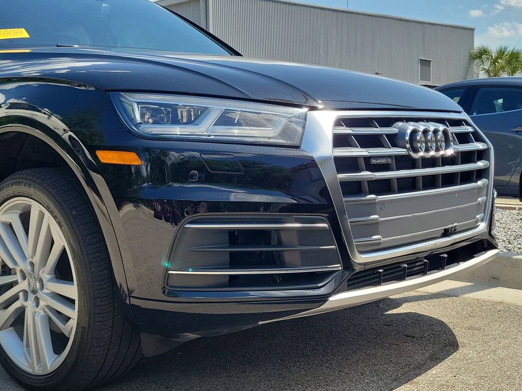 Used 2020 Audi Q5 2.0T Premium Plus w/ Premium Plus Package AWD/4WD image 6