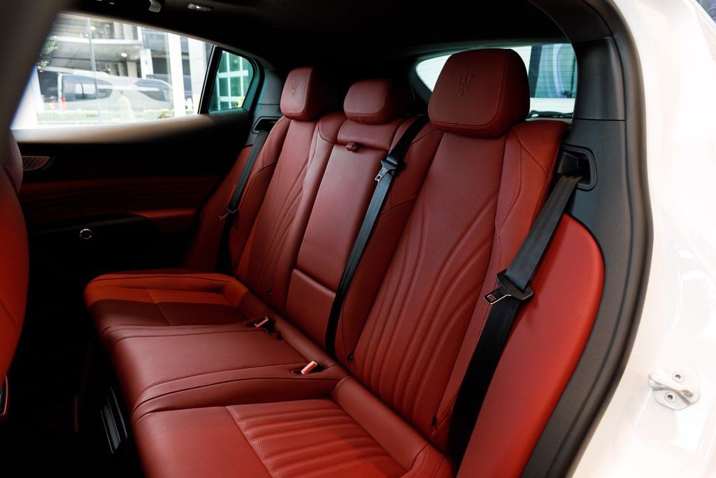 Certified 2023 Maserati Grecale Modena AWD/4WD image 21