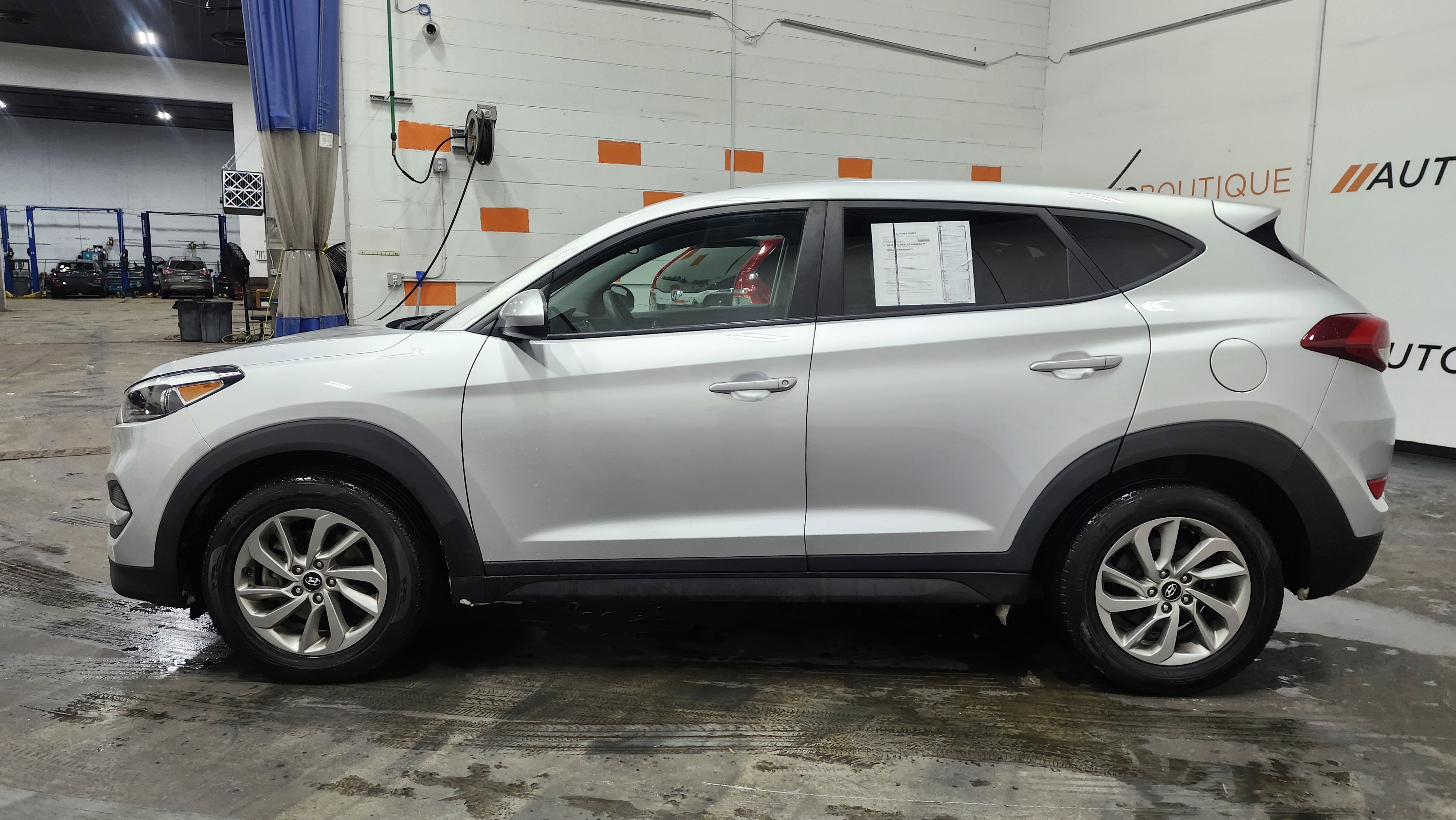 Used 2018 Hyundai Tucson SE w/ Cargo Package image 11