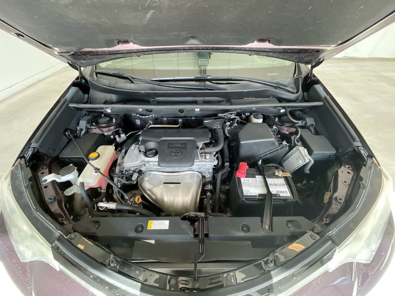 Used 2018 Toyota RAV4 XLE AWD/4WD image 25