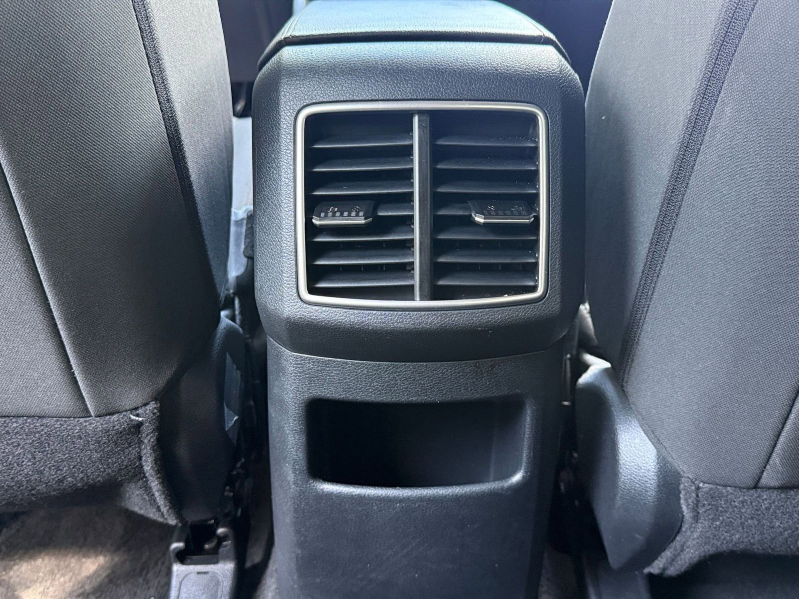 Used 2025 Kia Sportage LX FWD image 22
