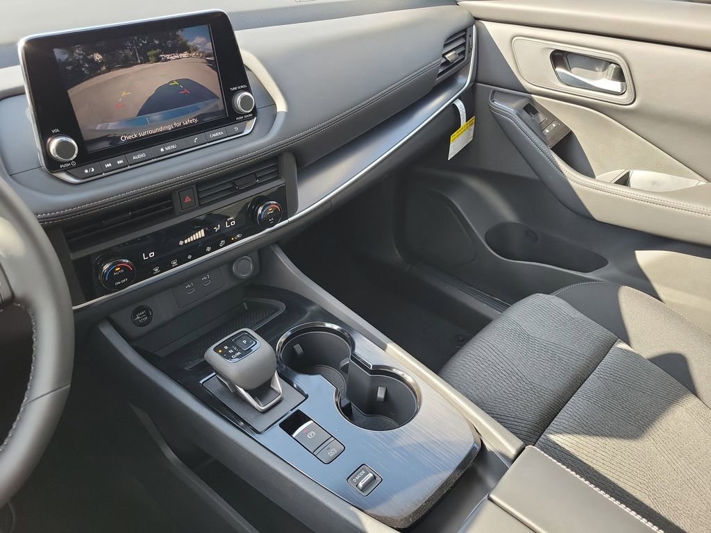 New 2026 Nissan Rogue SV FWD image 32