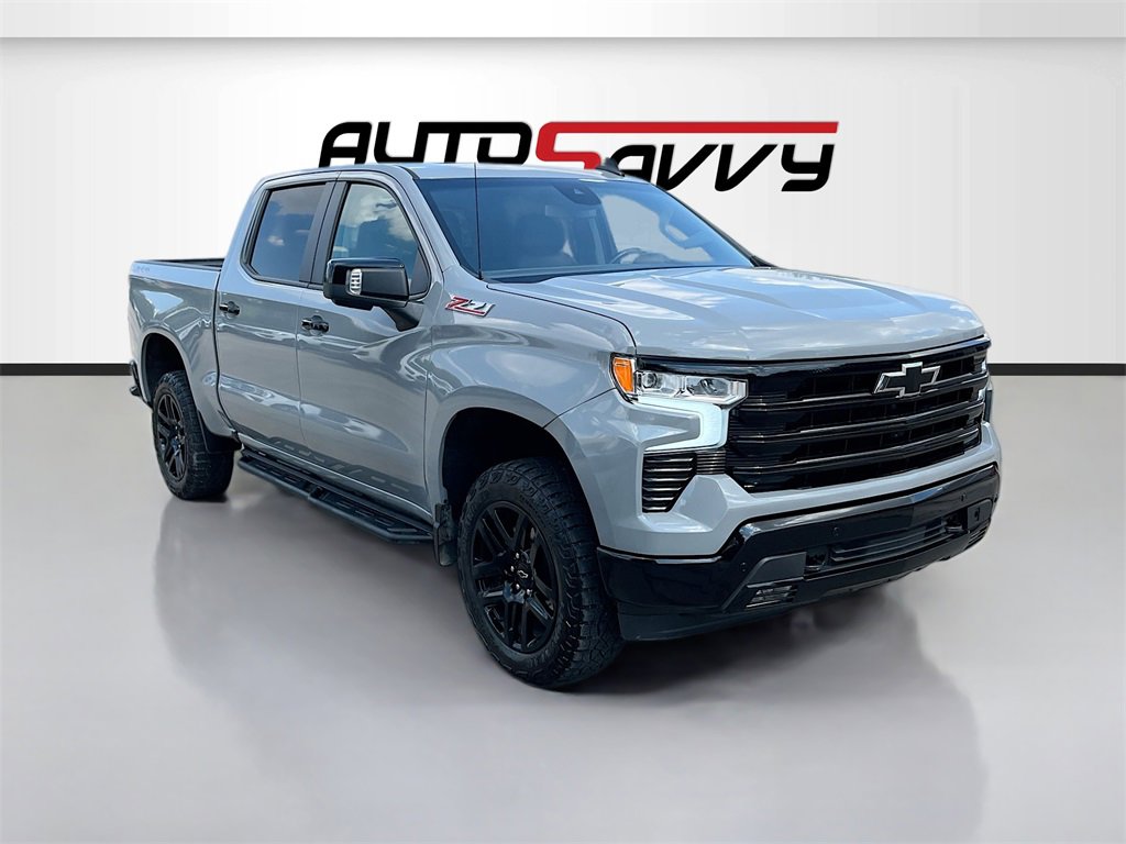 Used 2024 Chevrolet Silverado 1500 LT Trail Boss w/ Convenience Package II image 1
