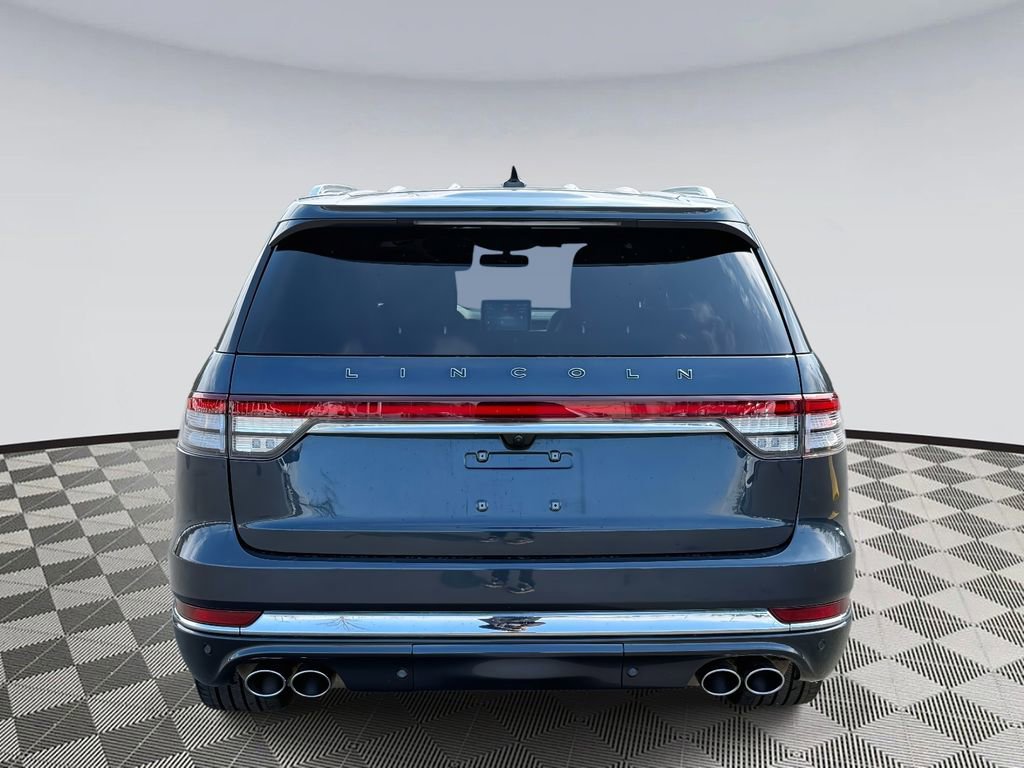 Used 2023 Lincoln Aviator Black Label w/ Dynamic Handling Package image 3