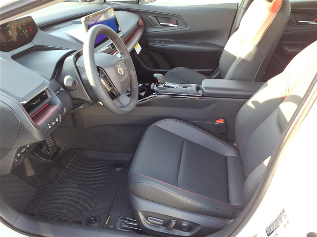 New 2026 Toyota Prius Plug-In Hybrid image 3