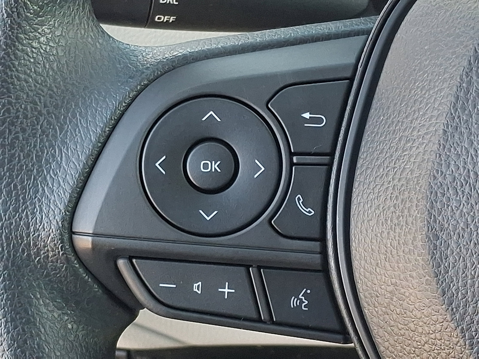 Certified 2023 Toyota Corolla Cross L image 22