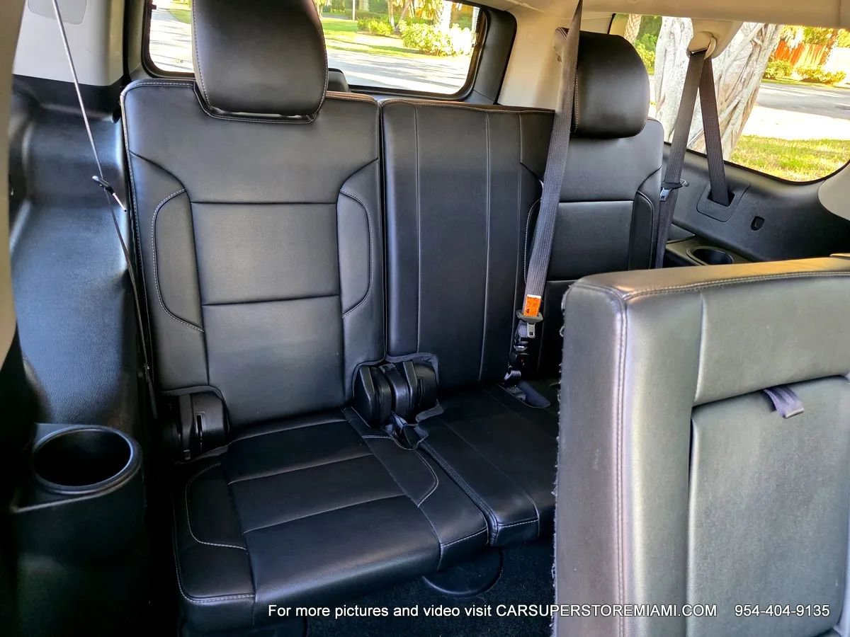 Used 2018 Chevrolet Suburban LT RWD image 39