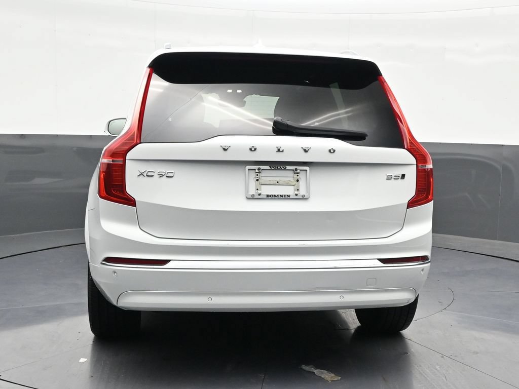 Certified 2023 Volvo XC90 B5 Plus AWD/4WD image 5
