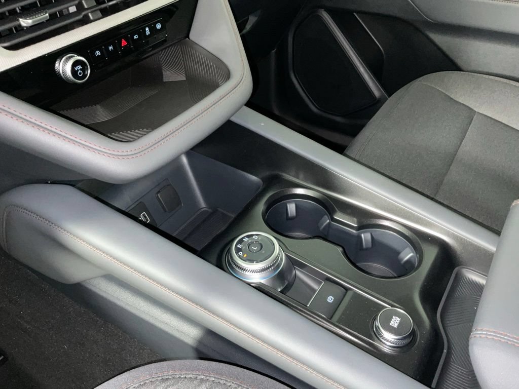 New 2026 Ford Explorer Active RWD image 21