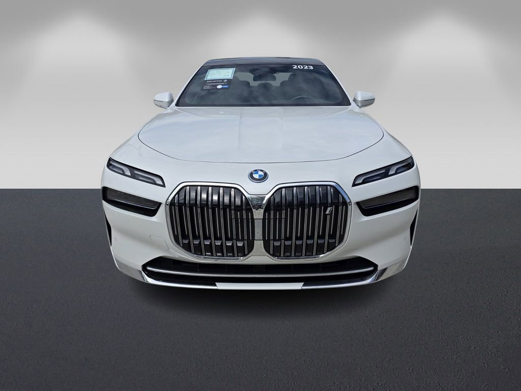 Certified 2023 BMW i7 xDrive60 image 2
