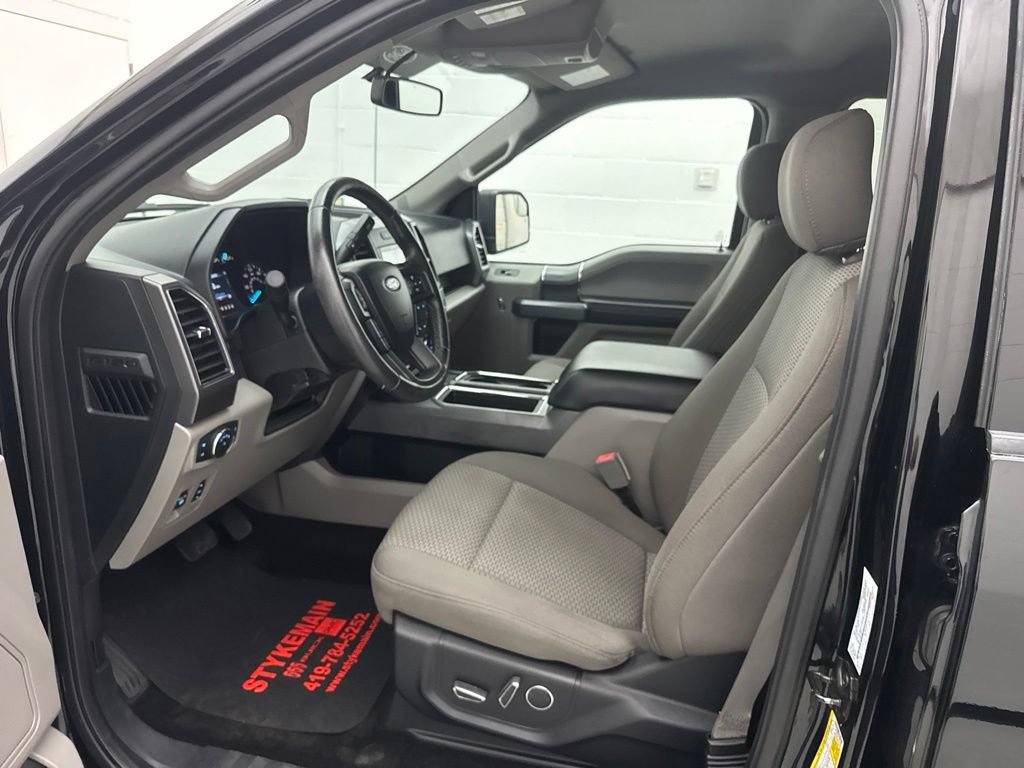 Used 2018 Ford F150 XLT w/ Equipment Group 302A Luxury AWD/4WD image 16
