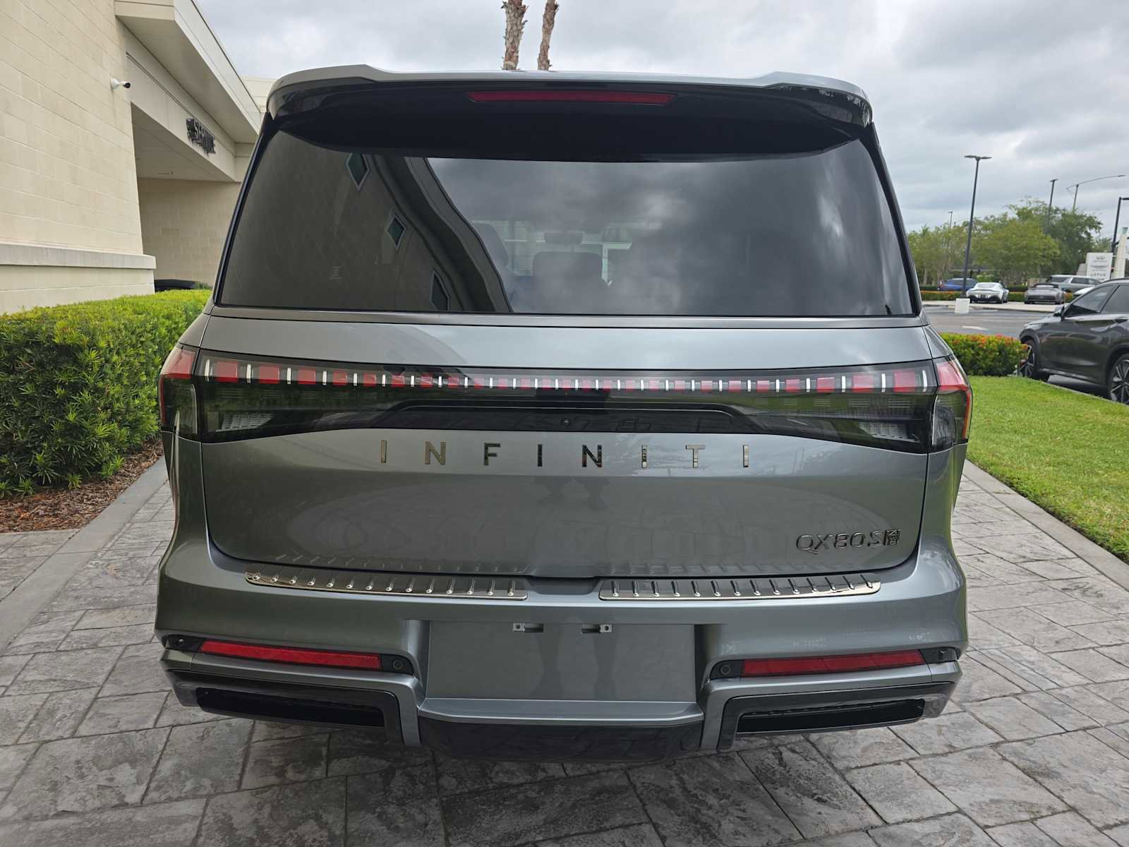 New 2026 INFINITI QX80 4WD w/ Sport Exterior Package image 3