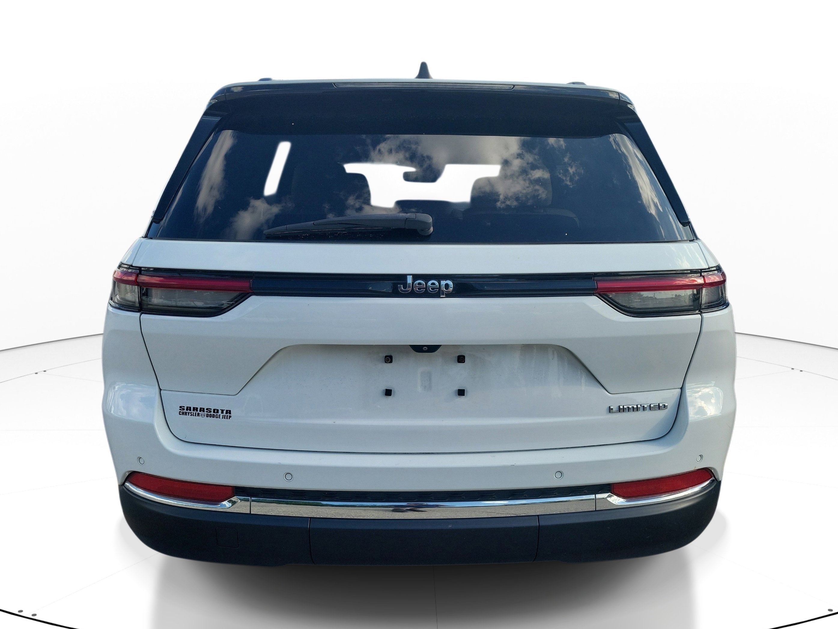 Used 2023 Jeep Grand Cherokee Limited RWD image 5