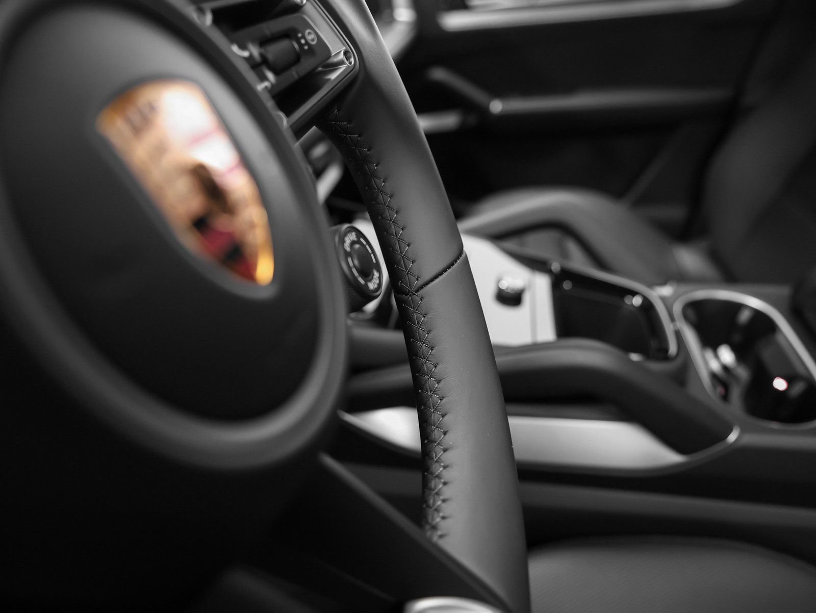 New 2026 Porsche Cayenne E-Hybrid Coupe AWD/4WD image 39
