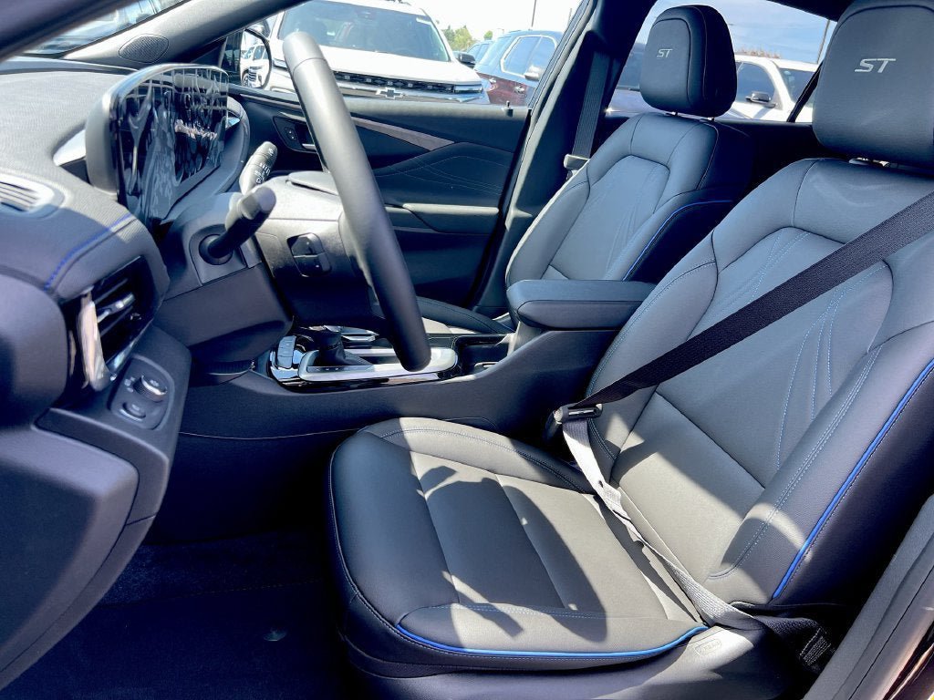 New 2026 Buick Envista Sport Touring w/ Convenience I Package FWD image 18